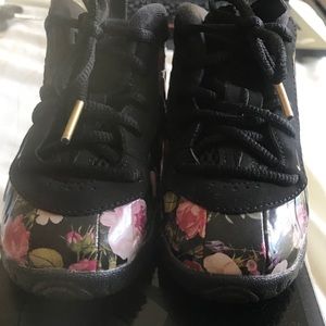 Floral Toddler Foamposite